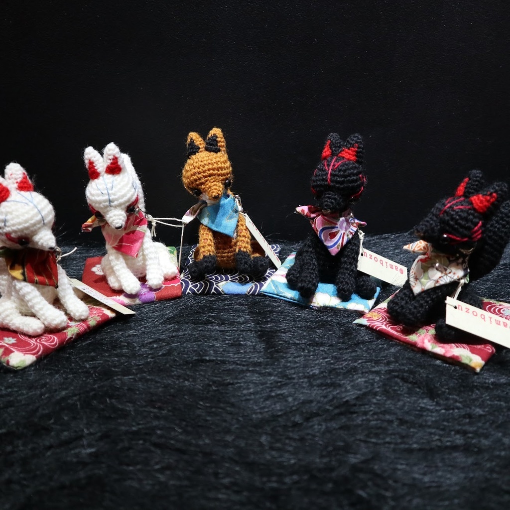 amibozu 鎮座きつね