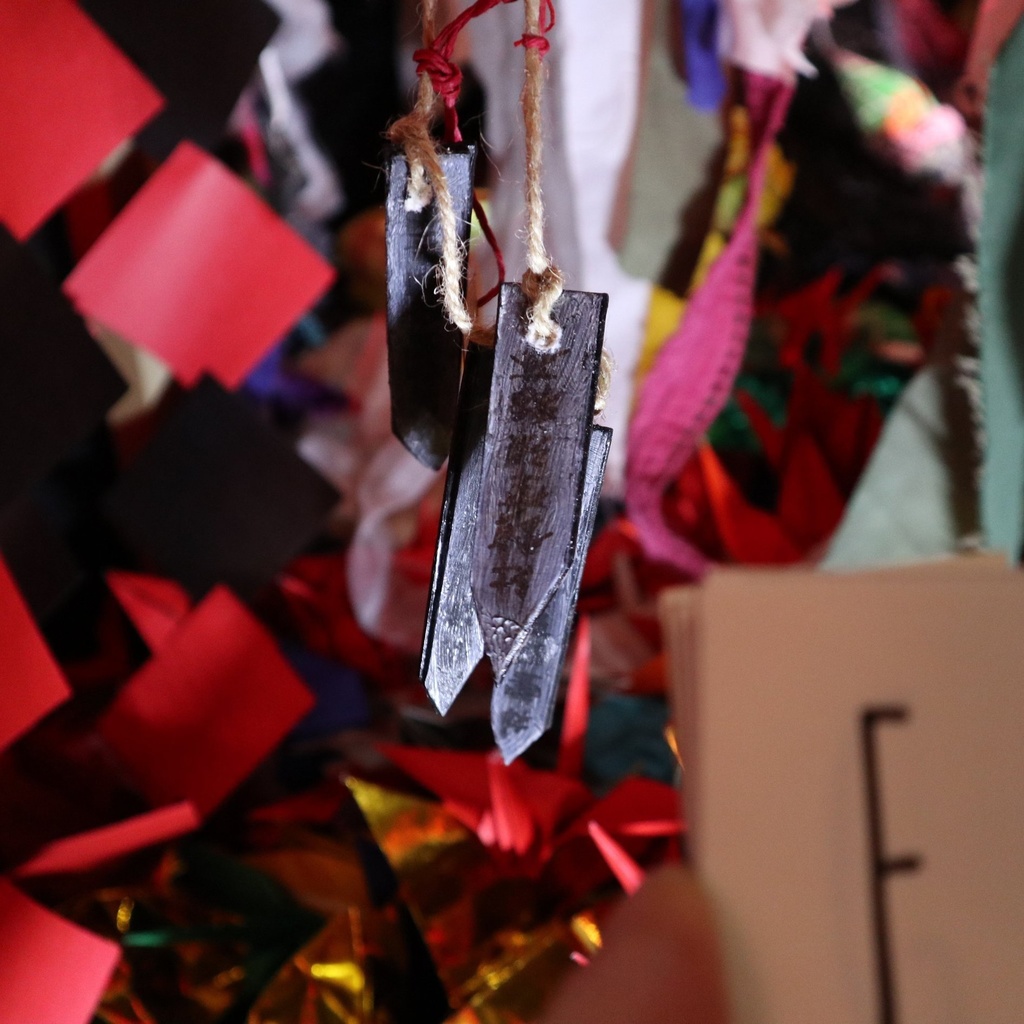 《ロロルい木簡・絵馬・卒塔婆》など / 鬼気