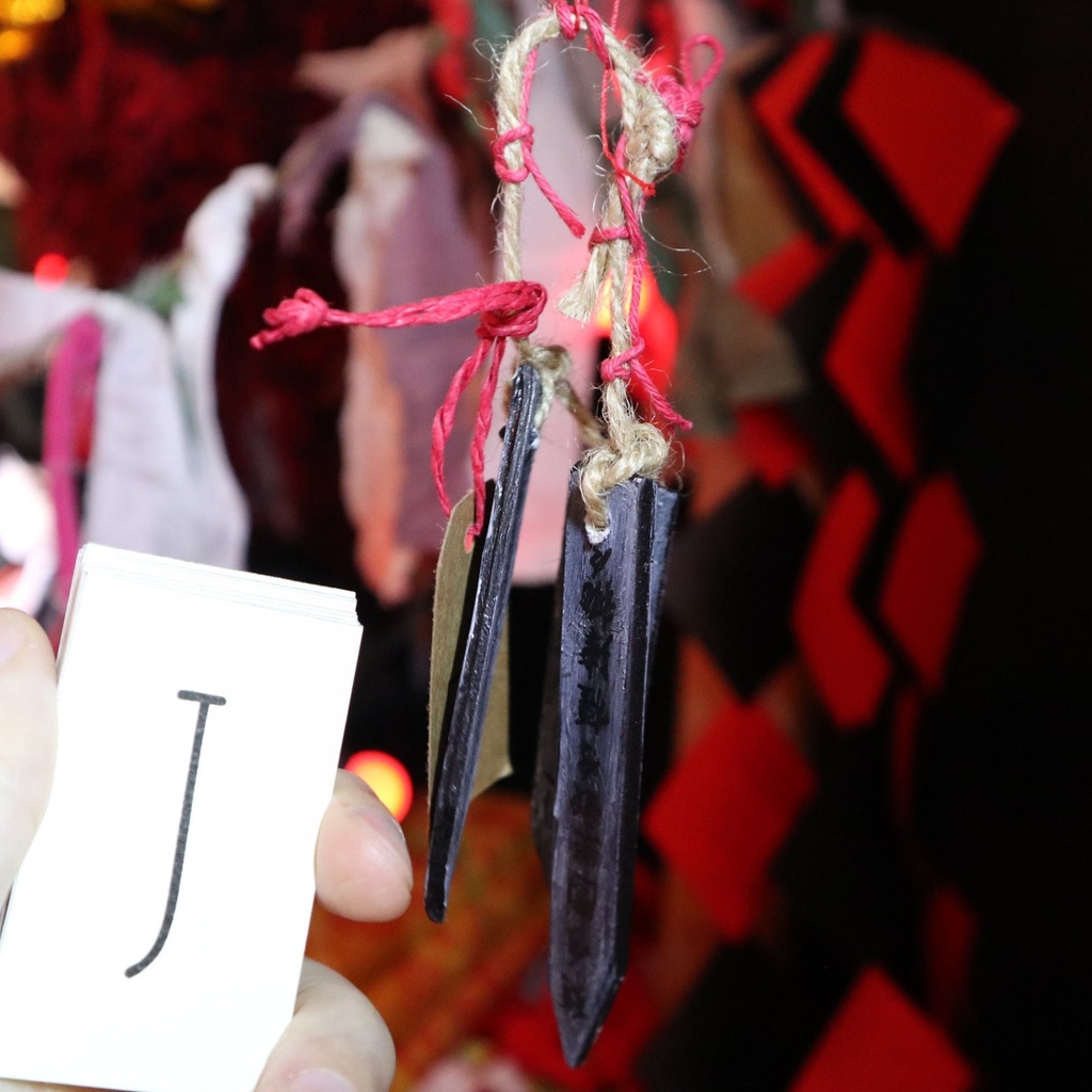 《ロロルい木簡・絵馬・卒塔婆》など / 鬼気