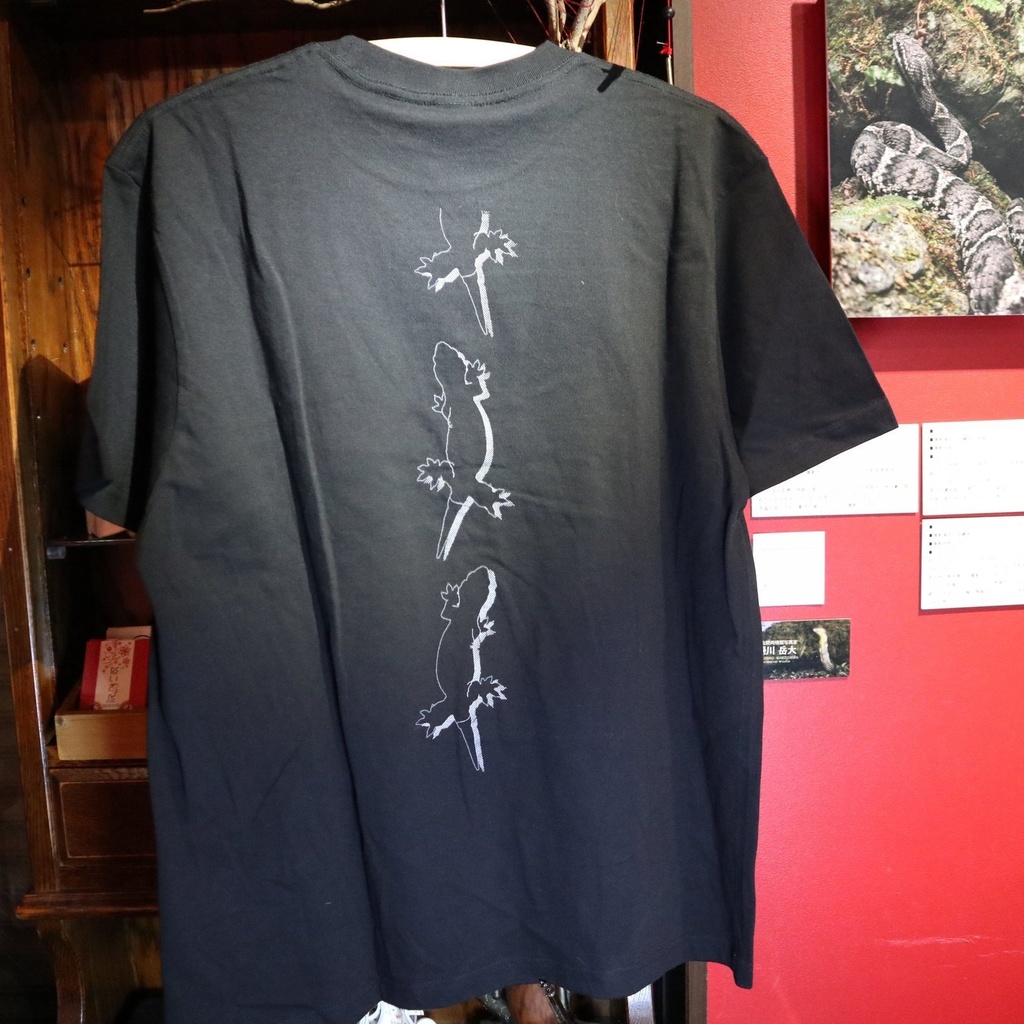 ジャイゲコ這い寄りTシャツ / 流音