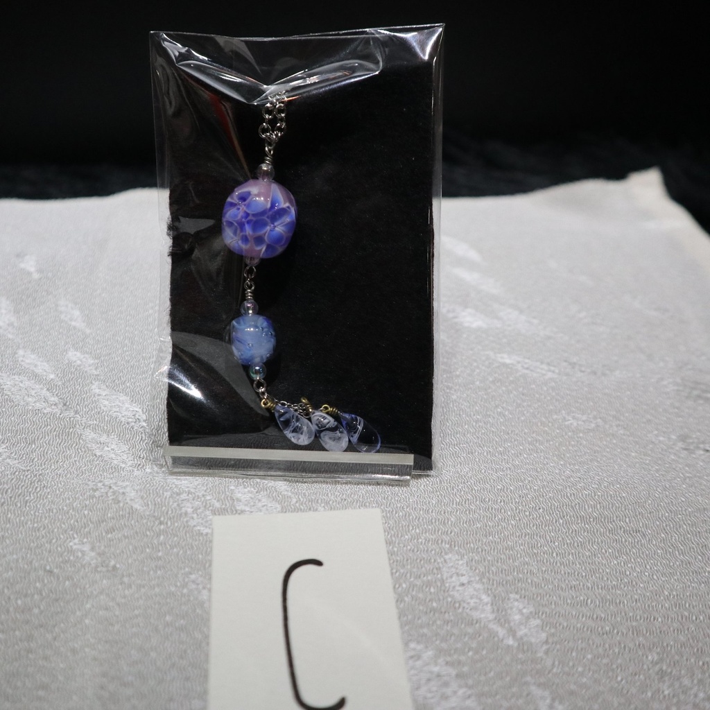 ガラスアクセサリー各種 / 硝子の龍