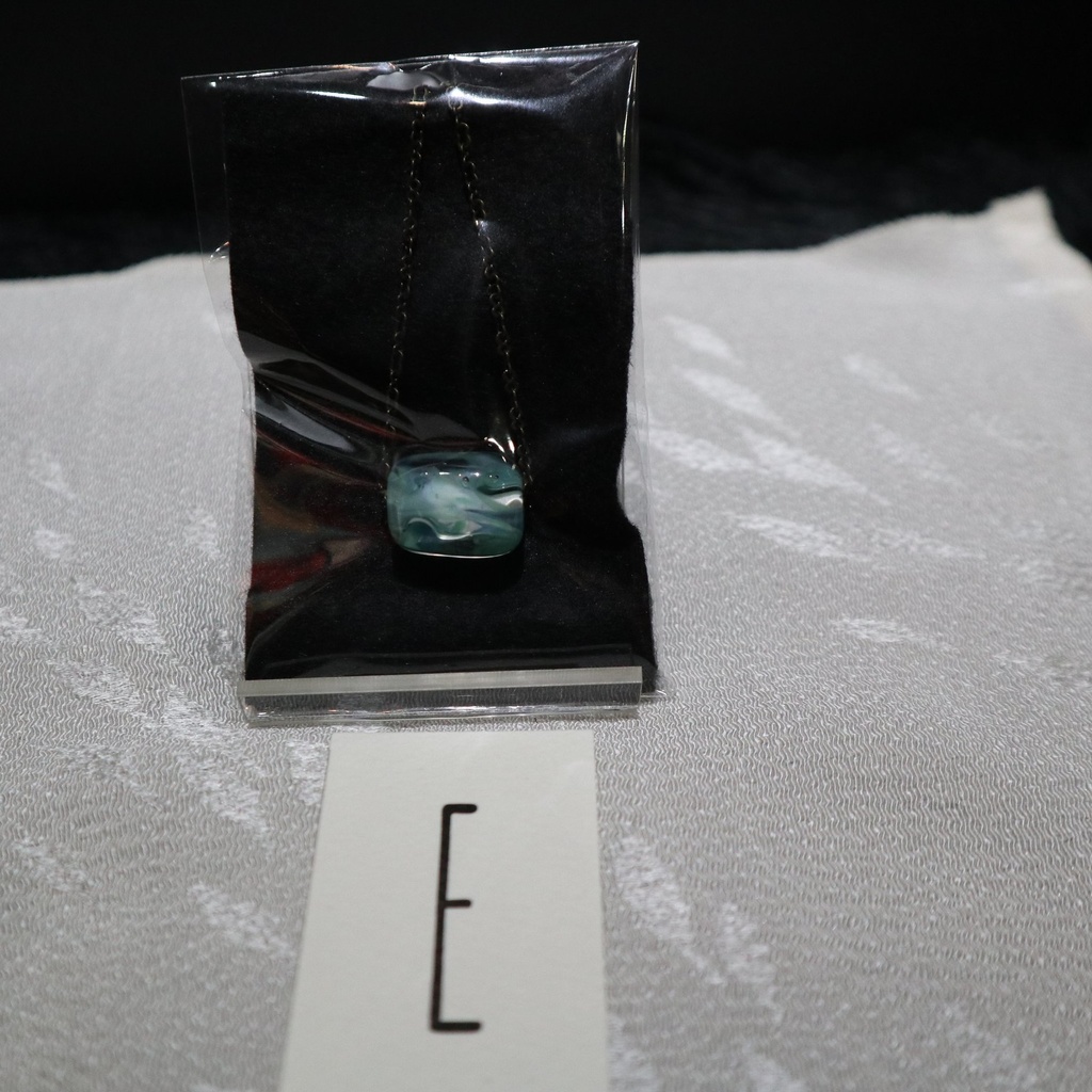 ガラスアクセサリー各種 / 硝子の龍