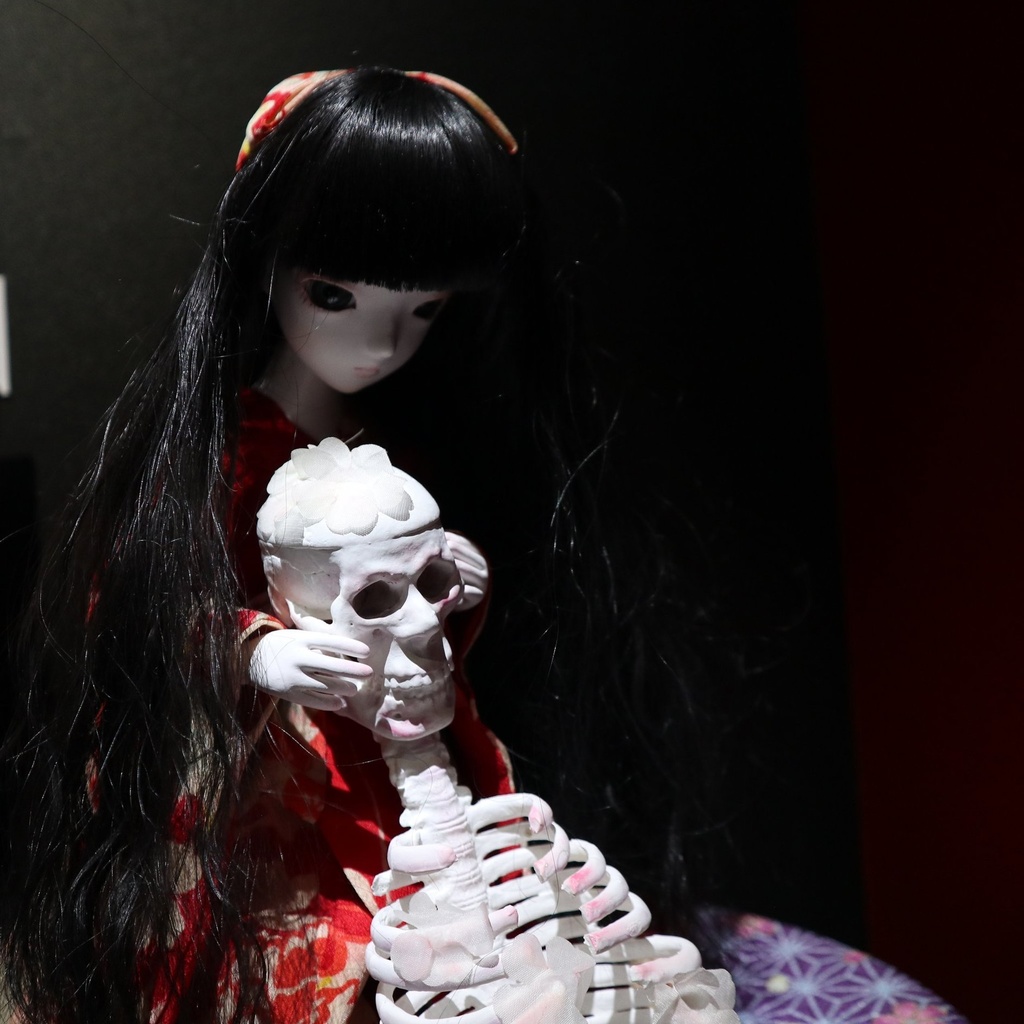 《君死にたまふことなかれ》 / Dollhouse Noah