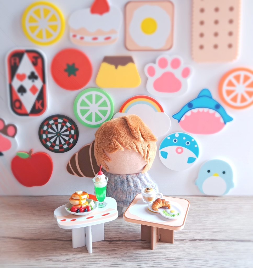 ちいさな折りたたみテーブル