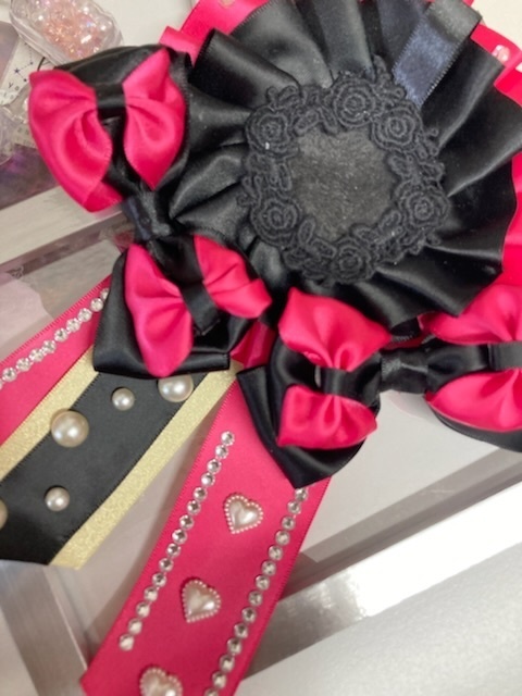 痛ロゼット ブラック×ピンク