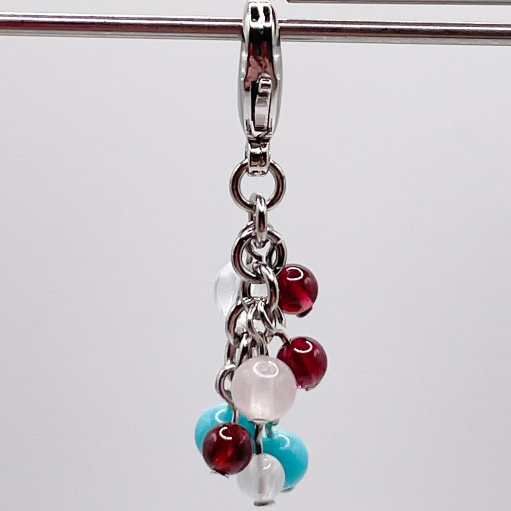 Lucky Charm|ターコイズ&ガーネット&ローズクォーツの天然石チャーム(ペンダントトップ/片耳ピアス)|g-005
