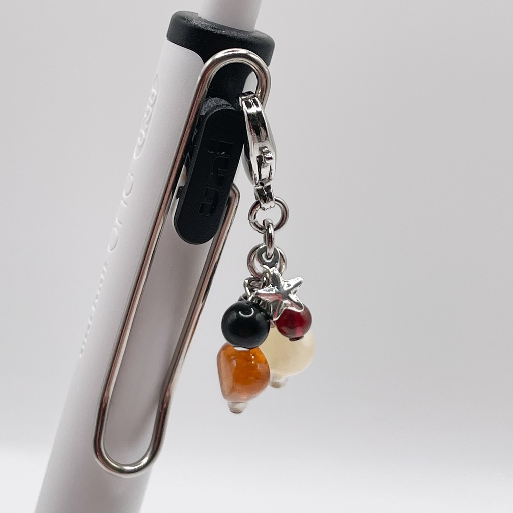 Lucky Charm|ハニーストーン&オレンジガーネット&黒曜石の天然石チャーム(ペンダントトップ/片耳ピアス)|g-002