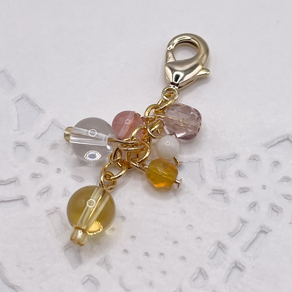 尾形百之助概念アクセ|推しカラーにも◎|シトリン&水晶&ストロベリークォーツの天然石チャーム(ペンダントトップ/片耳ピアス)|k-044