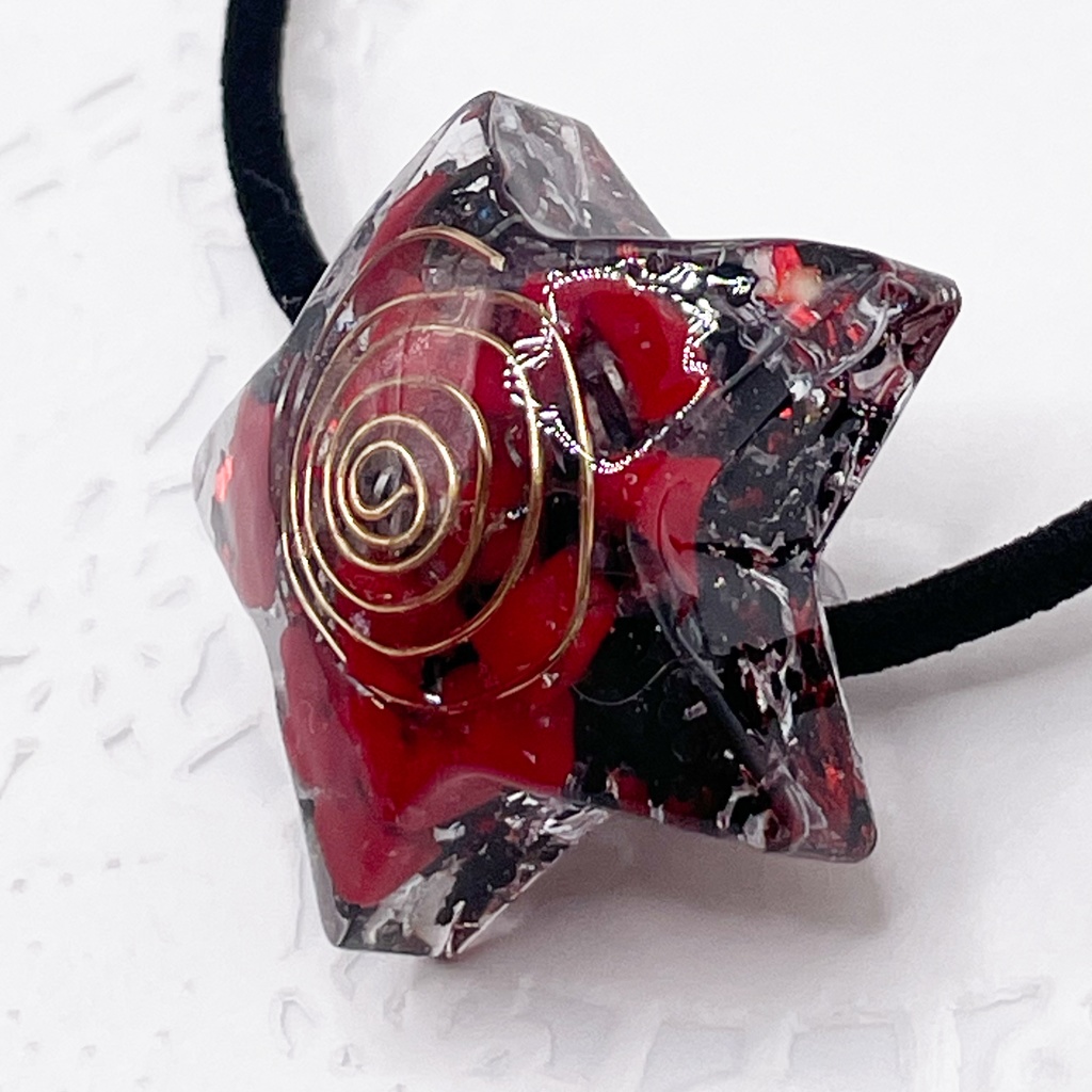 概念アクセ|推しカラーにも◎ ぬいアクセにも◎|星のオルゴナイトの天然石ヘアゴム/赤×黒・レッドストーン|or-068