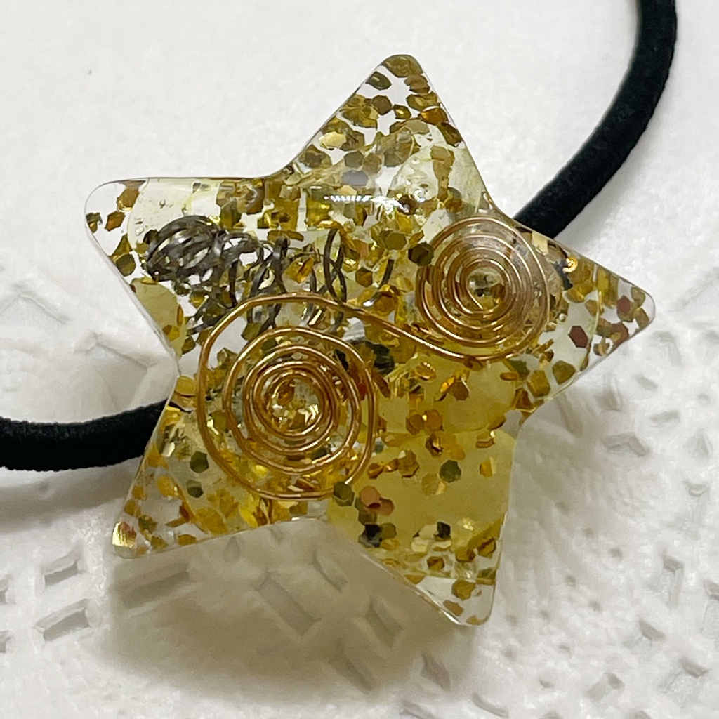【Sale】概念アクセ|推しカラーにも◎ ぬいアクセにも◎|星のオルゴナイトの天然石ヘアゴム/ゴールド・レモンクォーツ|or-044