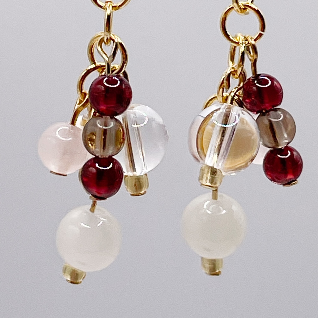 Lucky Charm|Pierce (Earring & Charm Available)ムーンストーン&水晶&ガーネットの天然石ピアス(イヤリング/チャーム)|i-036