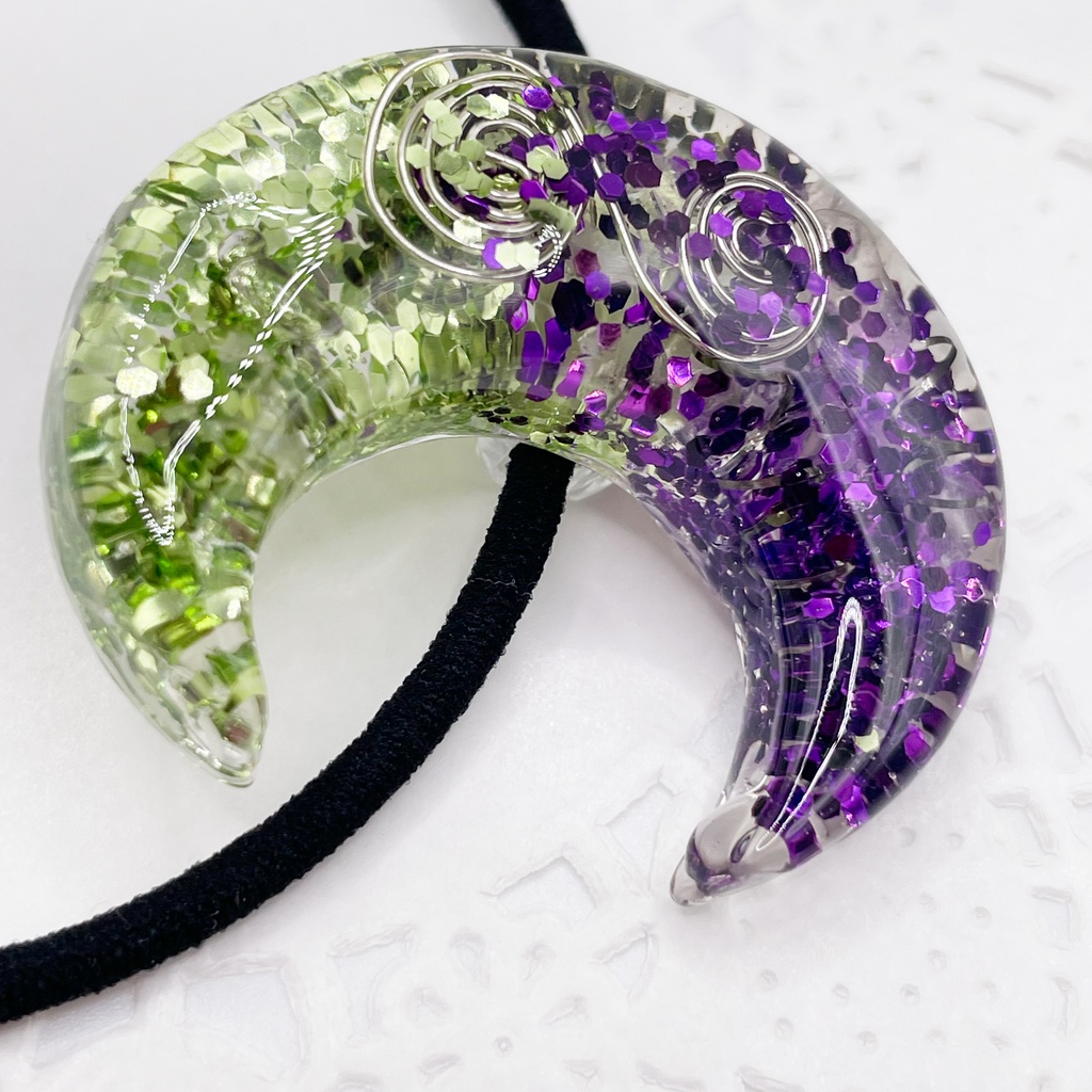 One of a Kind Hair Tie|月のオルゴナイトの天然石ヘアゴム/緑×紫・ローズクォーツ|g-009【One of a Kind Moon Hair Tie – Natural Stone Accessory】
