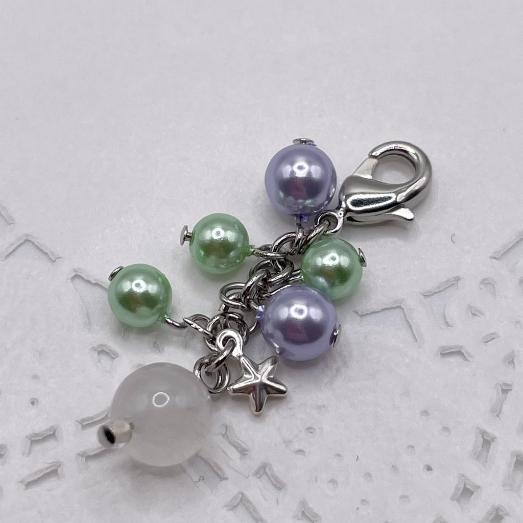 Lucky Charm|ムーンストーン&紫×緑のパールの天然石チャーム(ペンダントトップ/片耳ピアス)|g-016