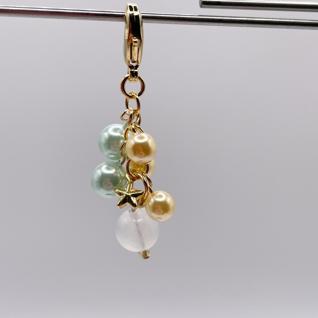 Lucky Charm|ムーンストーン&イエロー×グリーンのパールの天然石チャーム(ペンダントトップ/片耳ピアス)|g-017