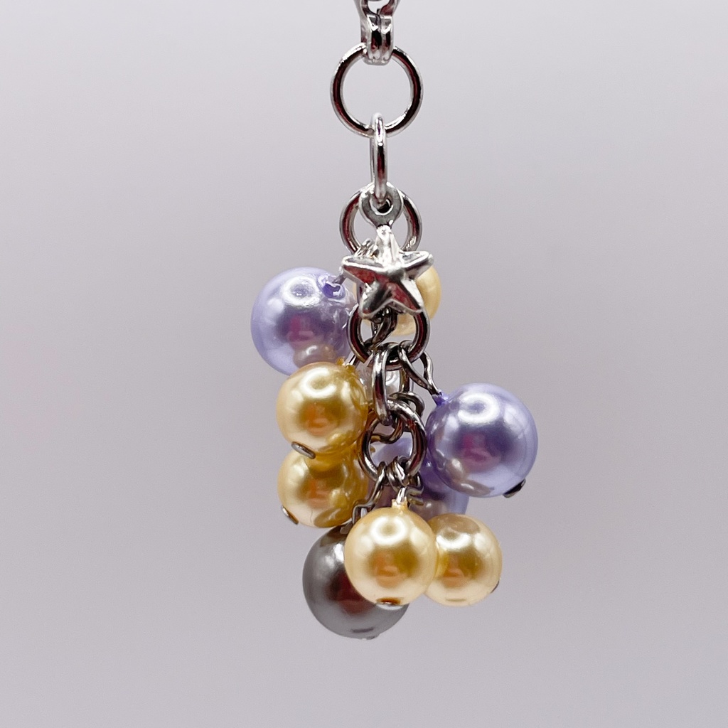 尾鯉概念アクセ｜推しカラーにも◎ ｜黄色×紫のパールのチャーム（ペンダントトップ/片耳ピアス）｜g-032