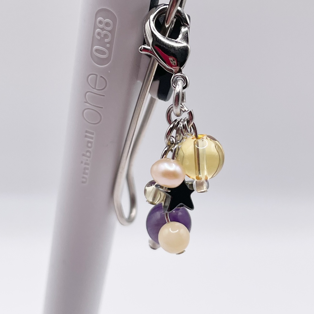 尾鯉概念アクセ|推しカラーにも◎ |シトリン&アメジスト&ヘマタイトの天然石チャーム(ペンダントトップ/片耳ピアス)|g-033