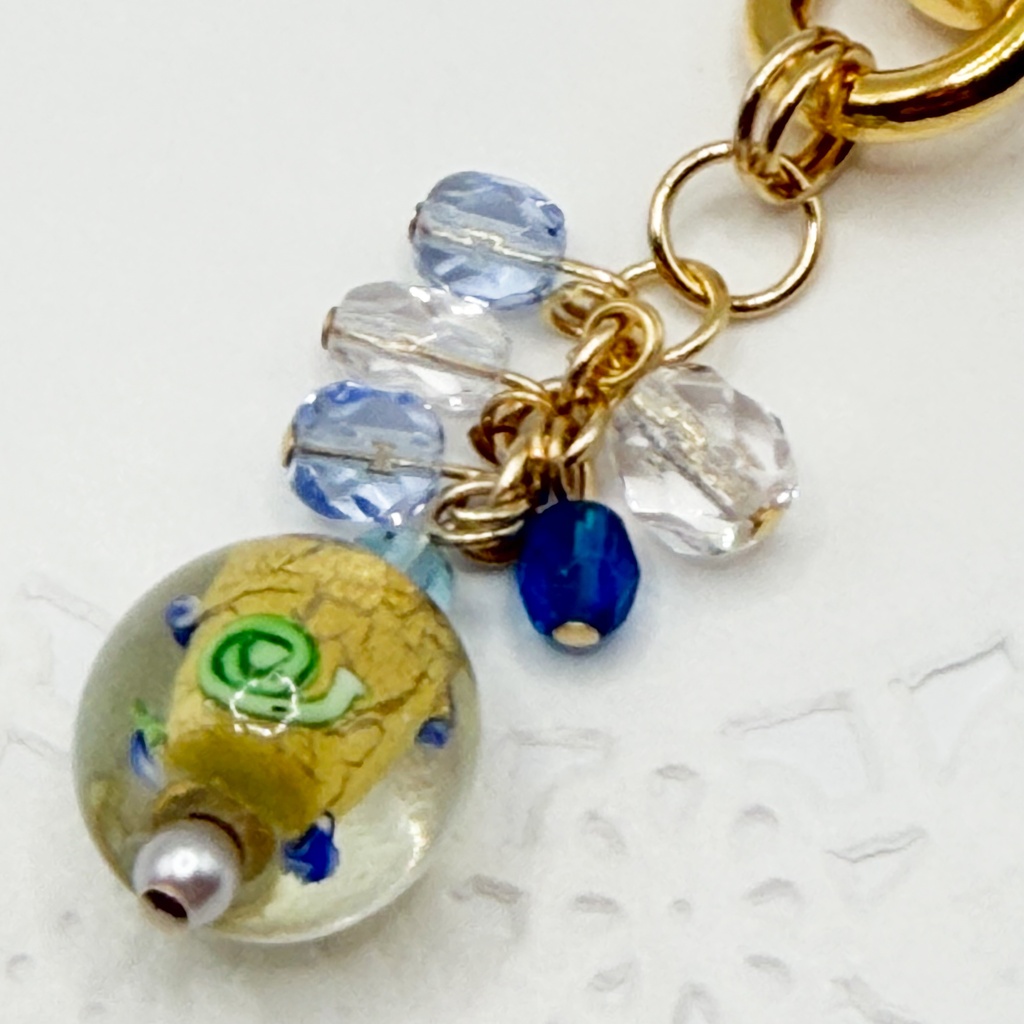 とんぼ玉のキーホルダー(青×ゴールド)|tb-04