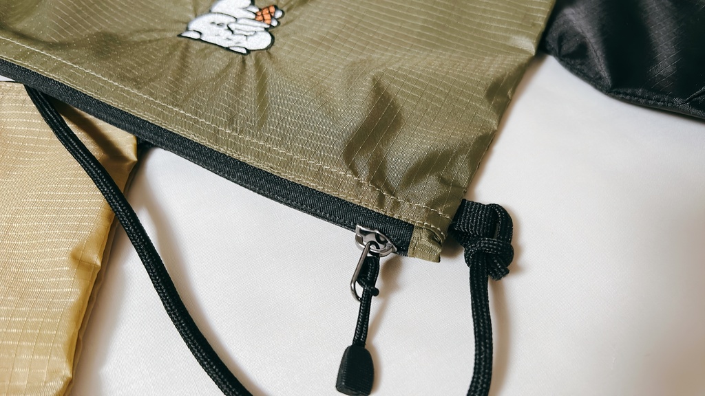 チャック付きサコッシュ