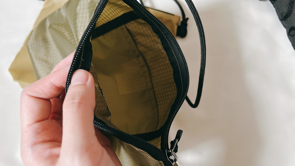 チャック付きサコッシュ