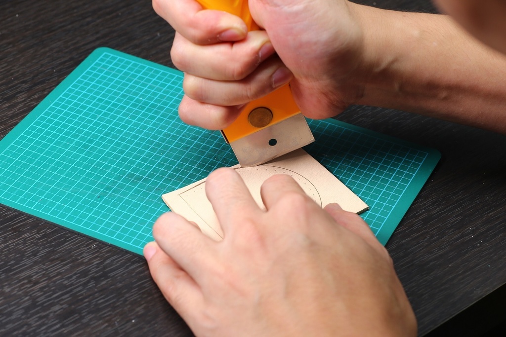 【レザークラフト入門】パスケースキット(牛革)