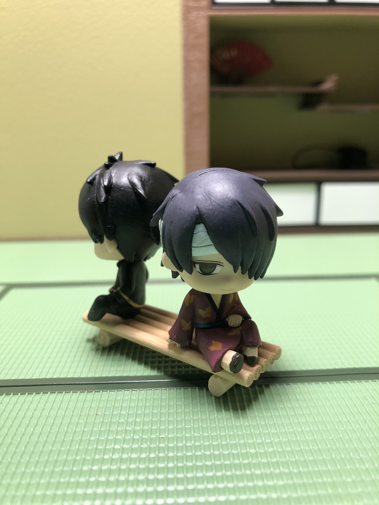 ミニチュア家具(テーブル&椅子)