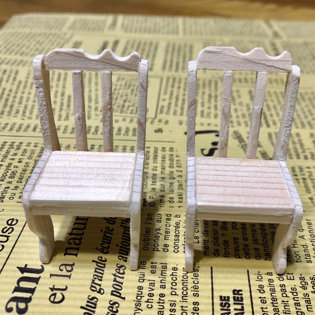 ミニチュア家具*丸型テーブルと椅子(2脚)セット