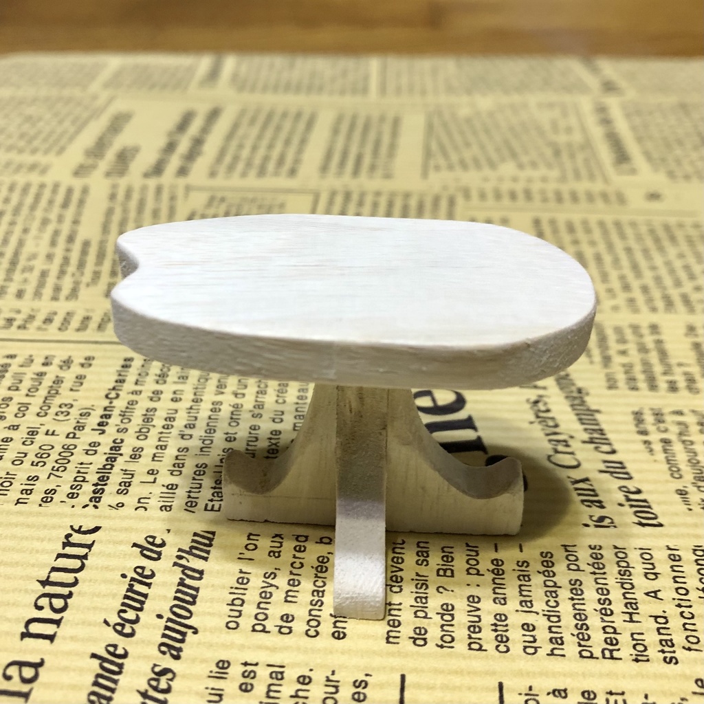 ミニチュア家具*楕円型テーブルと椅子(2脚)セット