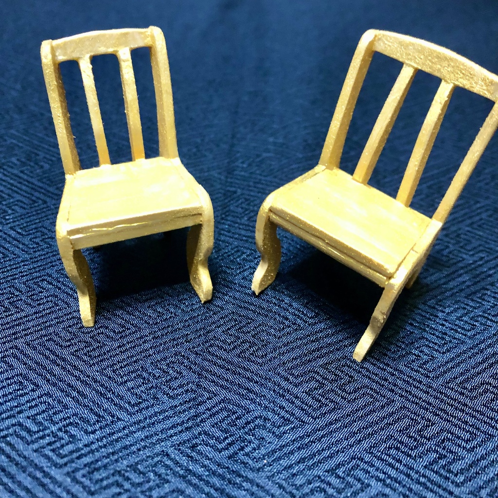 ミニチュア家具*透かし模様入りテーブルと椅子(2脚)セット