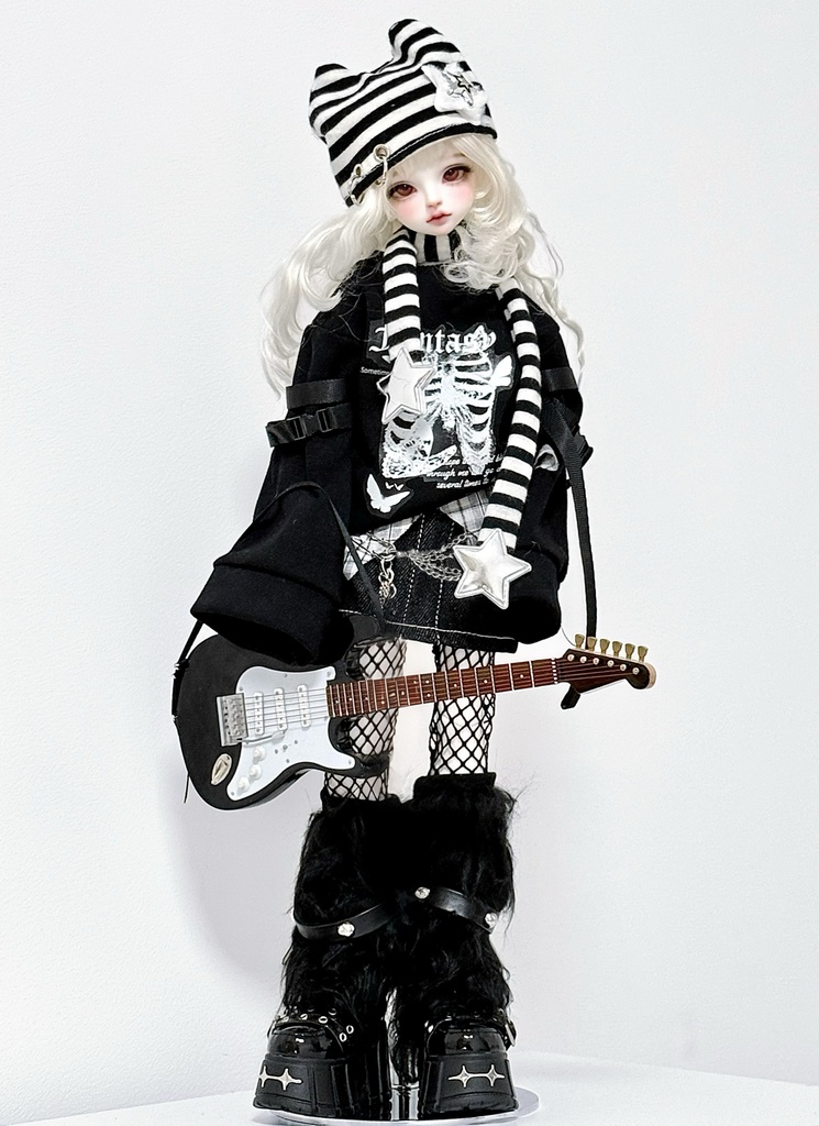 【BREZZA】【1/4】 黒白 セット トレーナー スカート 帽子 網タイツ