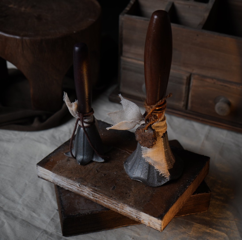 ハンドベル 巫鈴 手振り鈴 呼び鈴 魔女 魔法