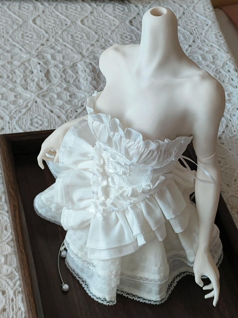 【1/3】　ビスチェ　ドール服　ドール用　60cmドール