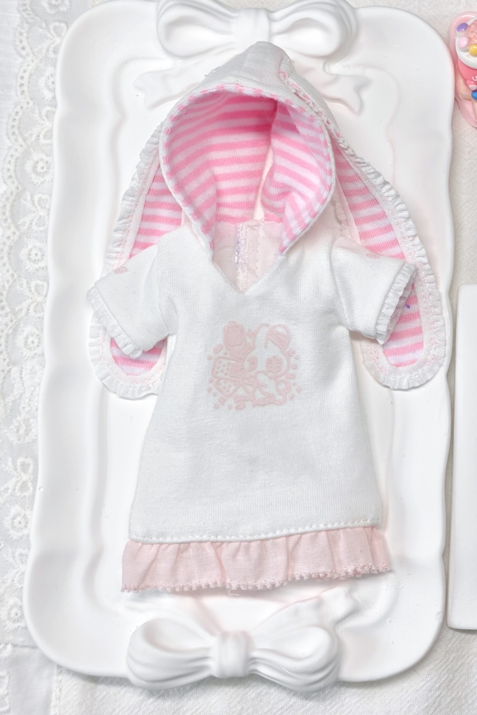 1/6ドール服 うさ耳パーカーワンピース ピュアニーモ S ピュアニーモ M オビツ24 オビツ22