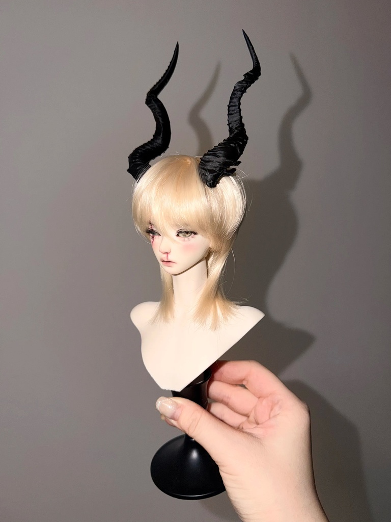 【1/4,1/3】悪魔の角 ひつじの角 白 黒 赤