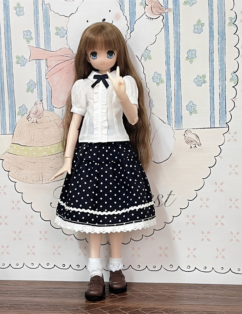 1/6ドール服　ドット柄スカート　半袖シャツ　Azone　OB24　オビツ24　ピュアニーモ M　　ドール服