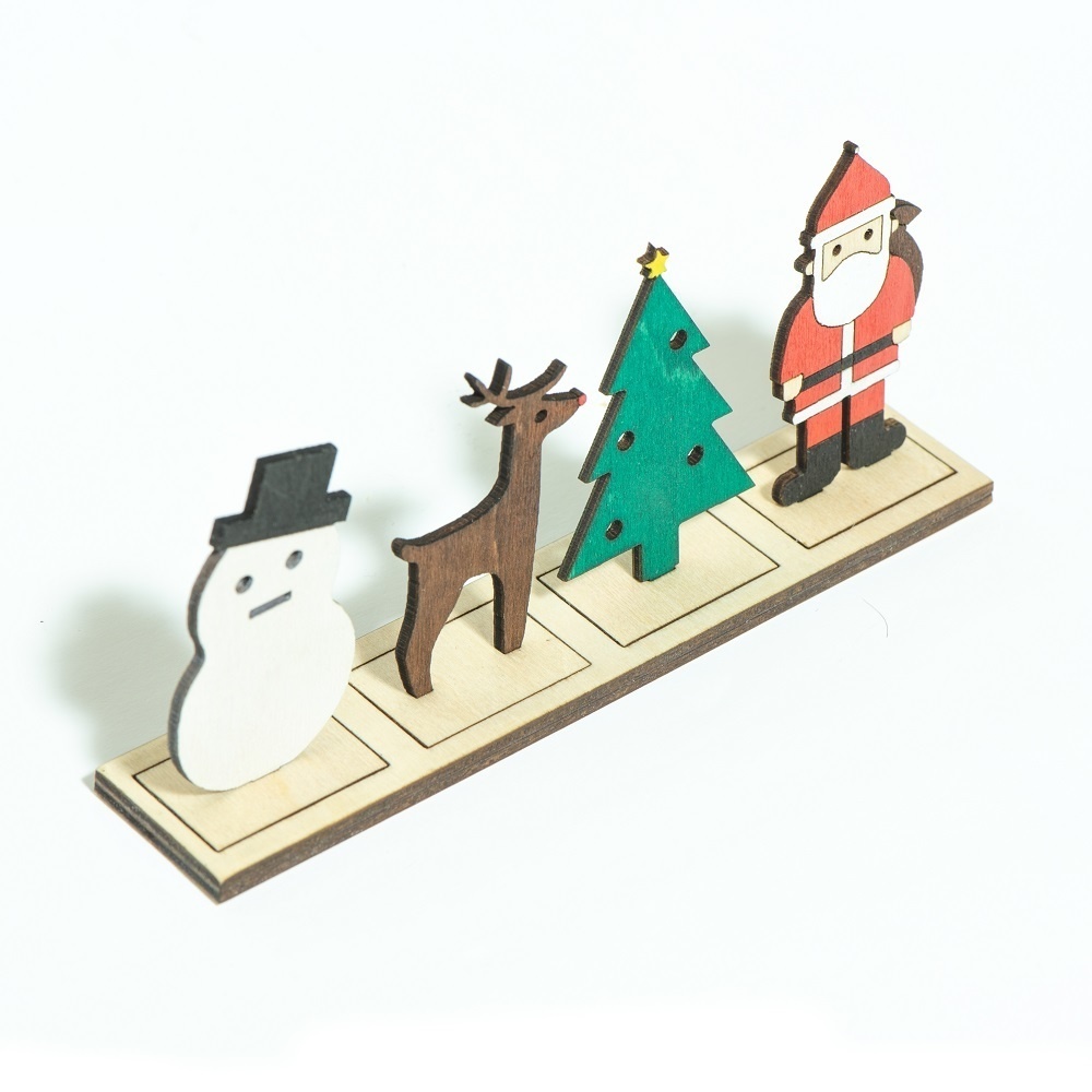 クリスマス「雪ダルマ トナカイ ツリー サンタクロース」小さな木の置物 4点セット