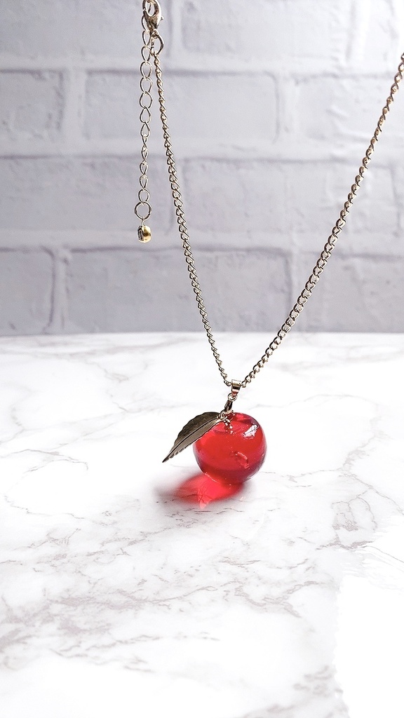りんごネックレス