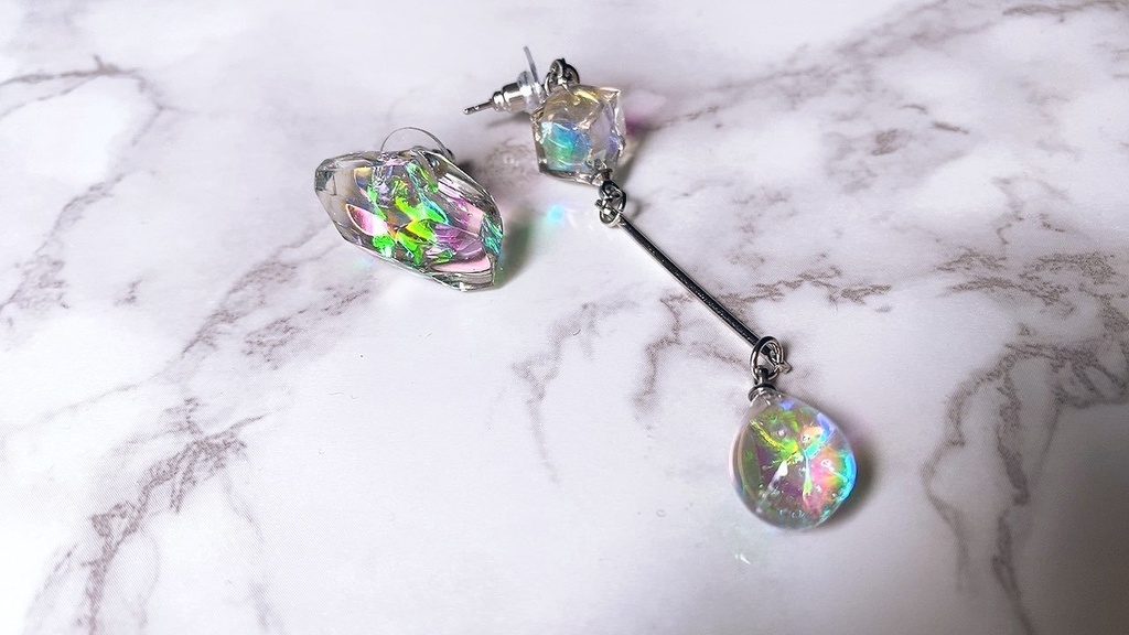 オーロラピアス