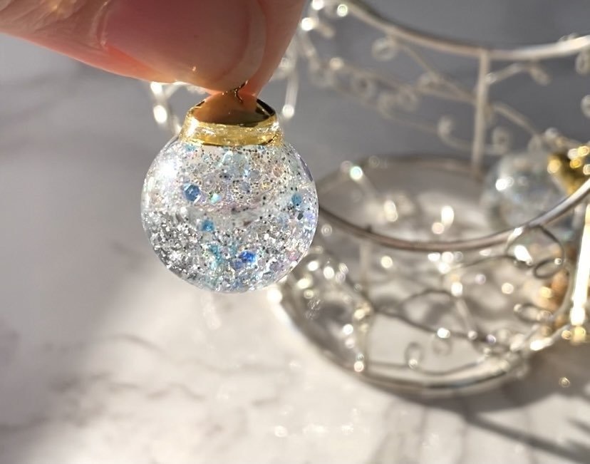 スノードームピアス