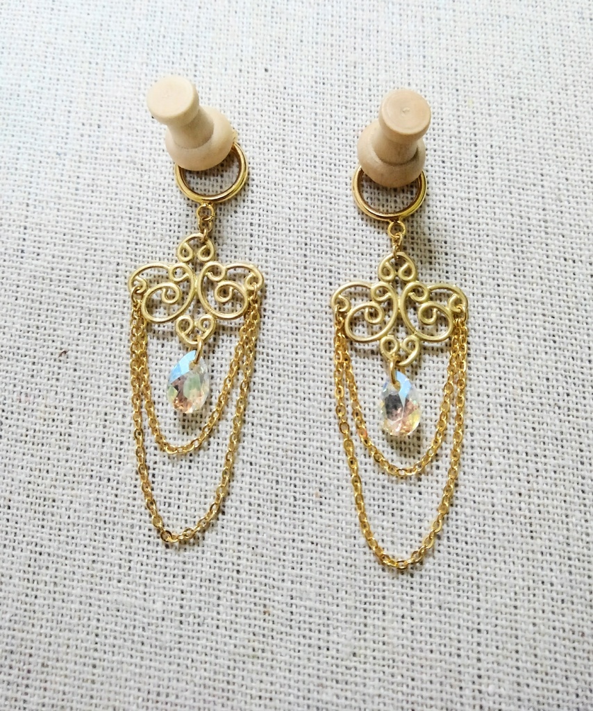 シャンデリアのイヤリング