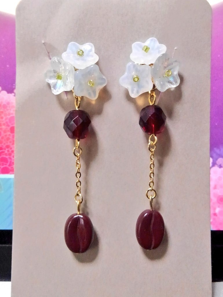 珈琲の花のイヤリング