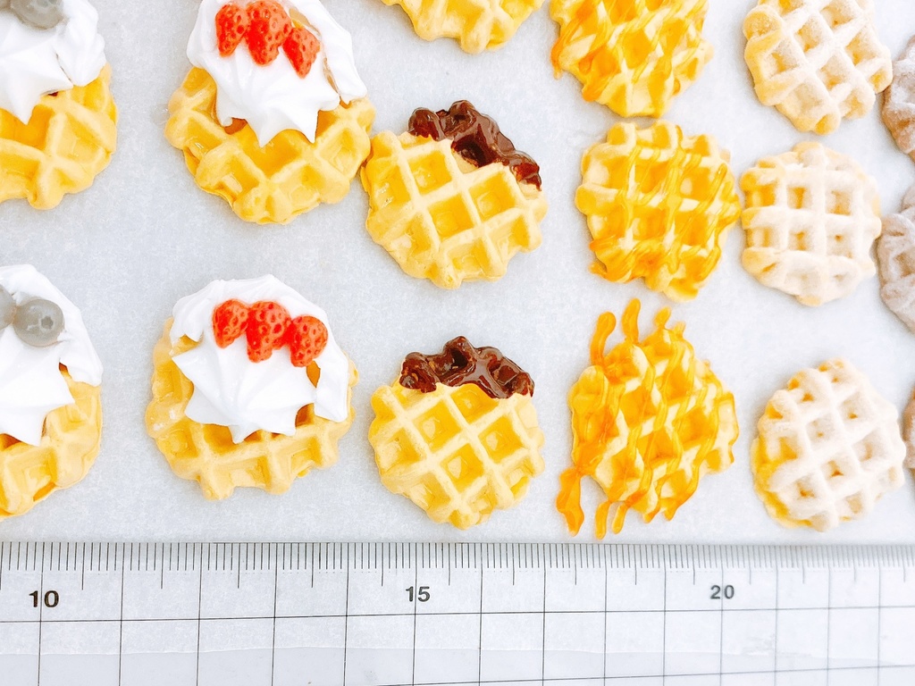 Patisserie HIMEKI✧*̣̩⋆̩☽⋆゜ワッフルマグネット