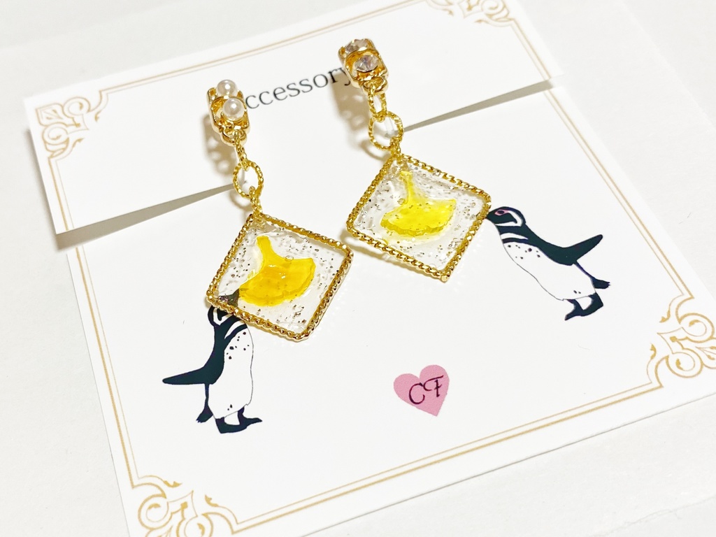 いちょうアシンメトリーノンホールピアス(イヤリング)