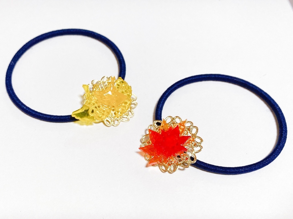 秋の葉たちのヘアゴム