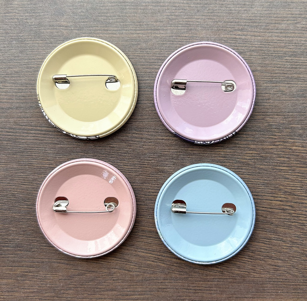 精霊本缶バッジ(裏面カラー)