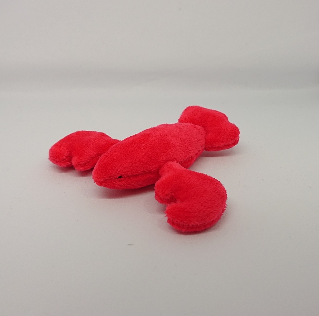 ザリガニのぬいぐるみ