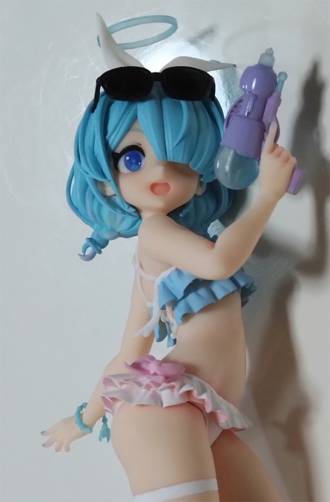 アロナ　水着ver.