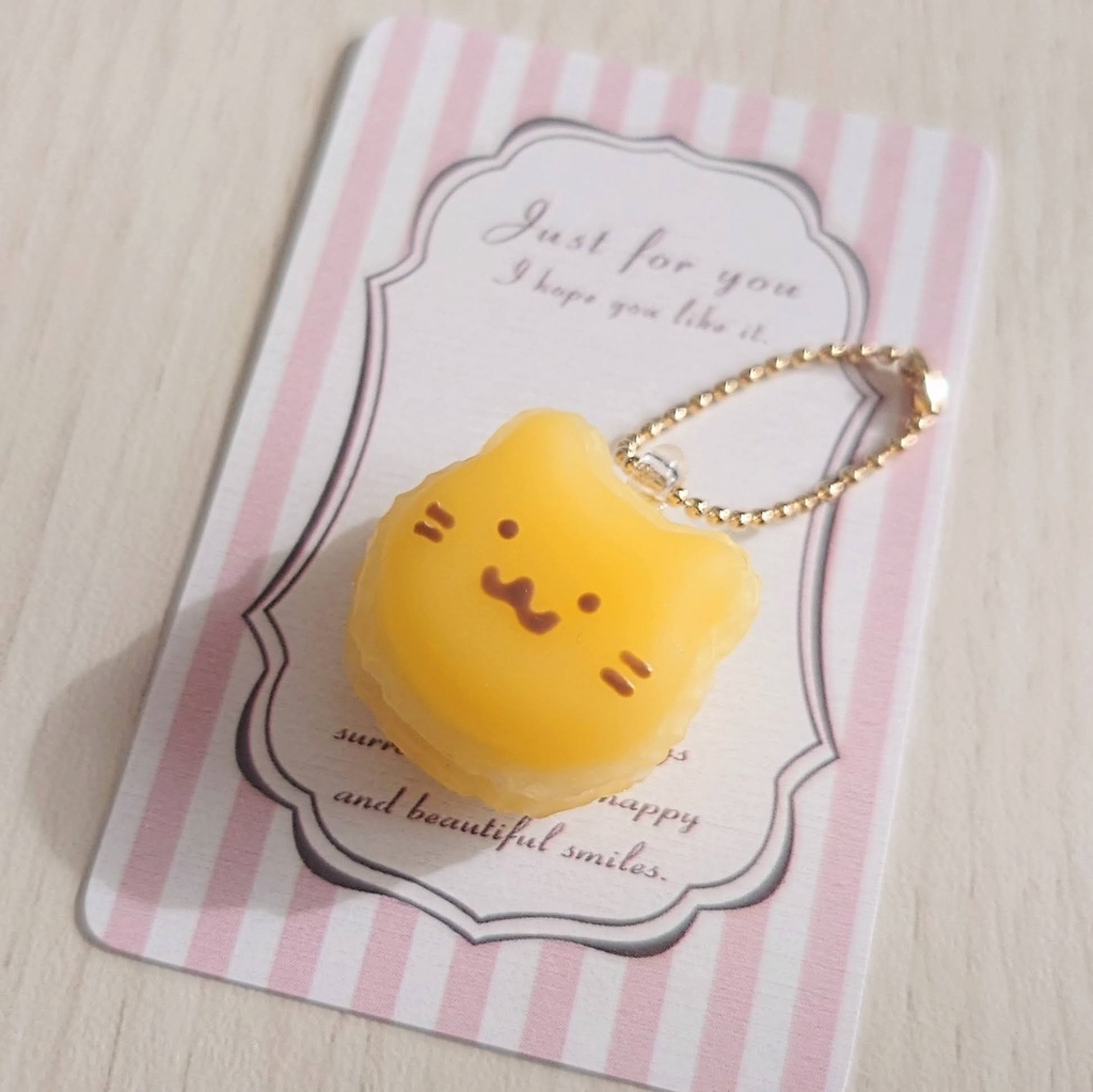 にゃぷマカロンキーホルダー