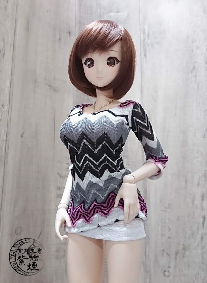 Smart Doll 七分袖ニットチュニック 黒×ピンク変形ボーダー柄