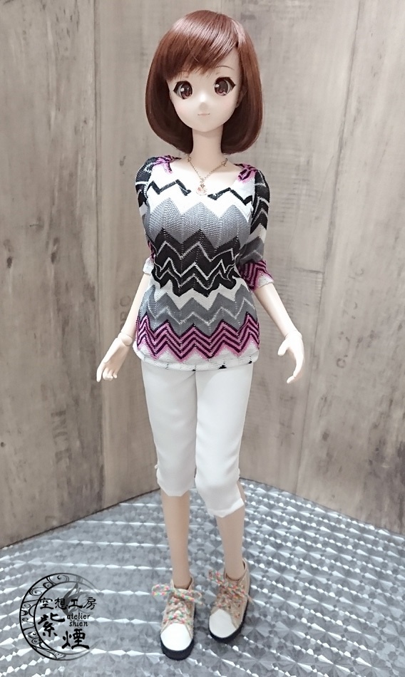 Smart Doll 七分袖ニットチュニック 黒×ピンク変形ボーダー柄