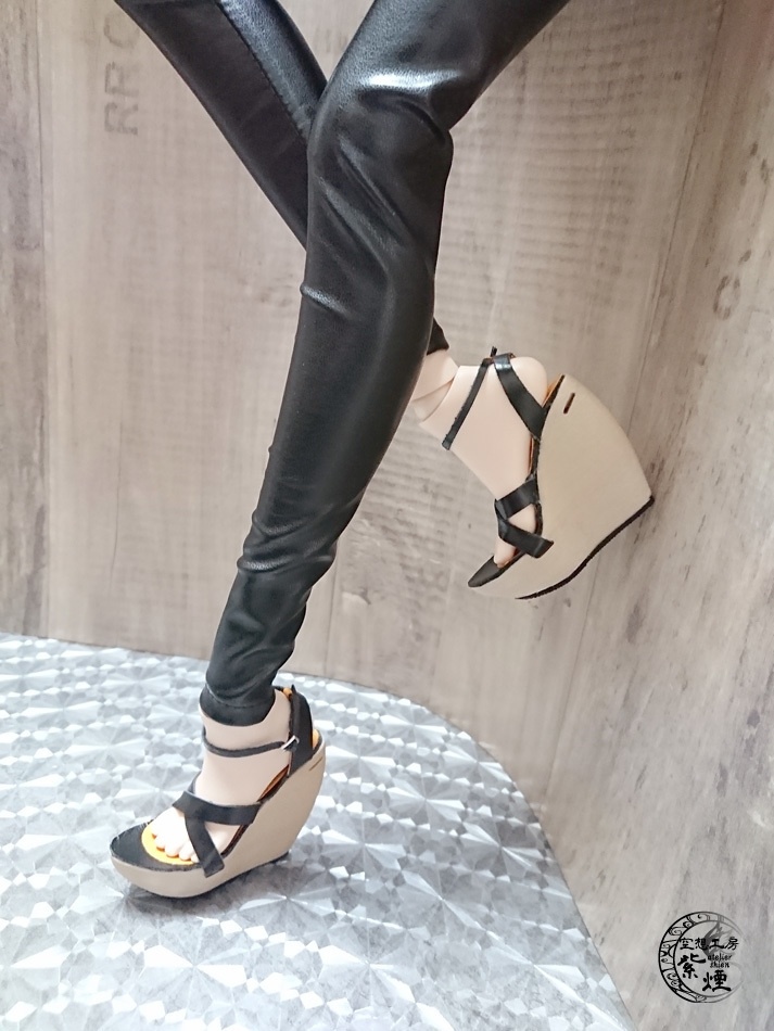 レギンスパンツ フェイクレザーブラック:Smart Doll・DD・DDdy用